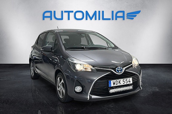 Toyota Yaris 15 of 15
