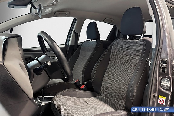 Toyota Yaris 4 of 15