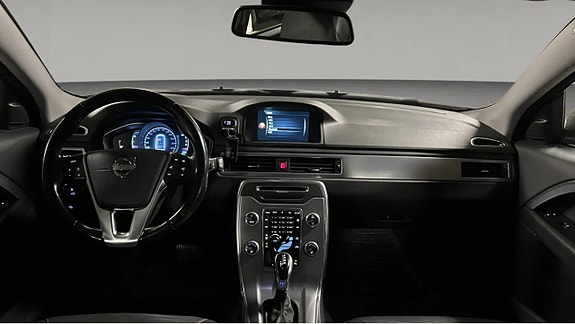 Volvo V70 6 of 9