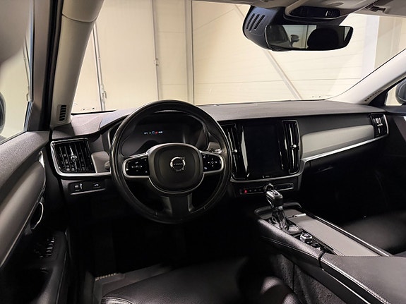 Volvo V90 13 of 20