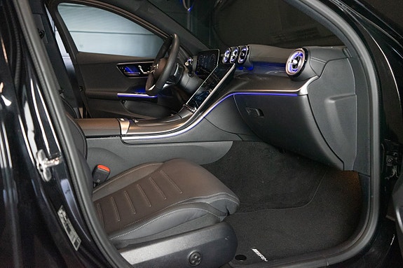 Mercedes-Benz C300 e 14 of 19