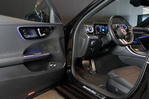 Mercedes-Benz C300 e 10 of 19
