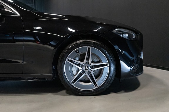 Mercedes-Benz C300 e 9 of 19