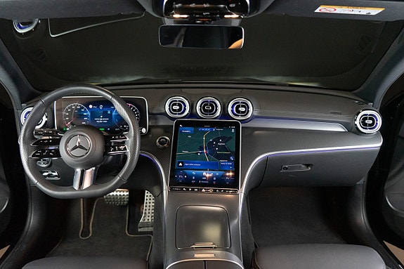 Mercedes-Benz C300 e 13 of 19