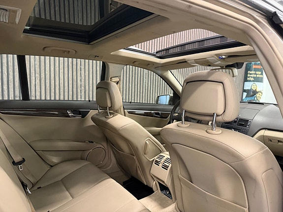 Mercedes-Benz C180 12 of 29