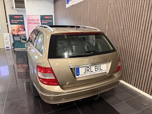 Mercedes-Benz C180 24 of 29