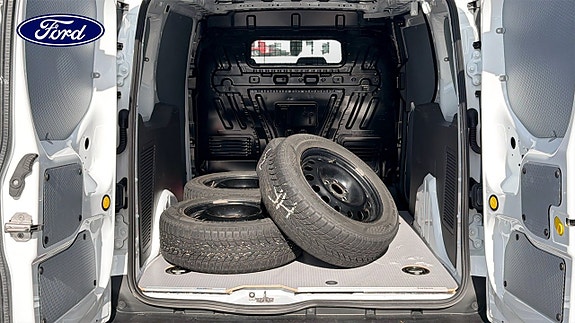Ford Transit Connect 10 of 11