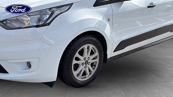 Ford Transit Connect 9 of 11
