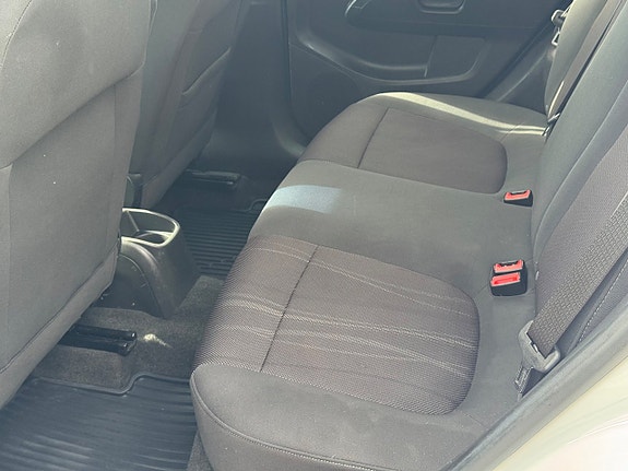Chevrolet Aveo 11 of 13
