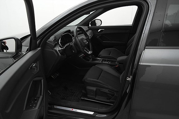 Audi Q3 19 of 25