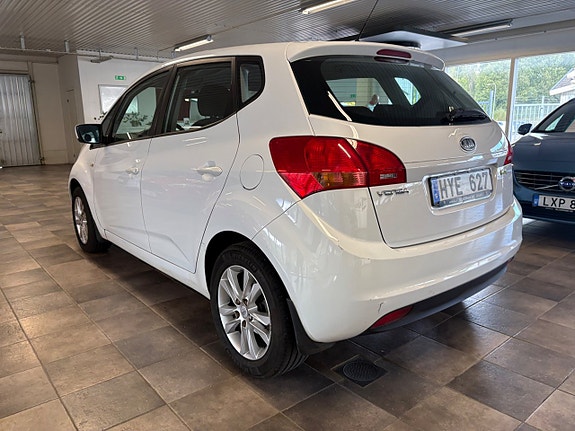 Kia Venga 4 of 8