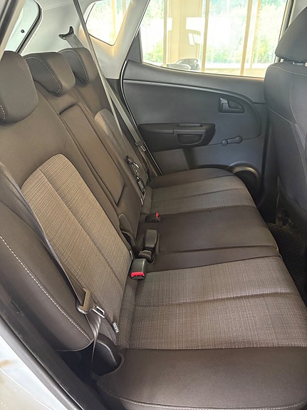 Kia Venga 6 of 8