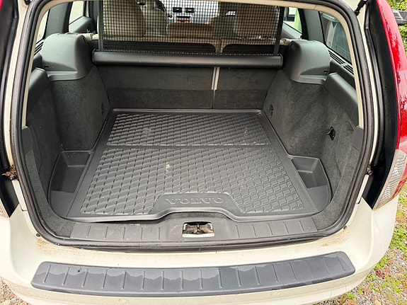 Volvo V50 6 of 12