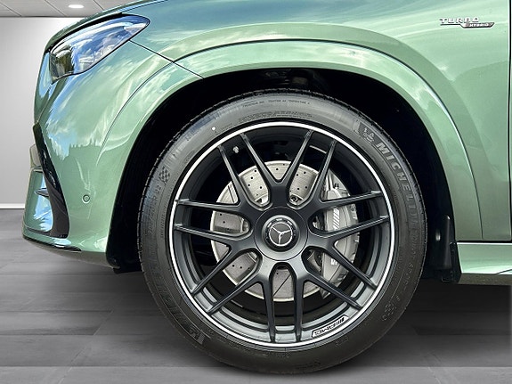 Mercedes-Benz GLE53 6 of 21