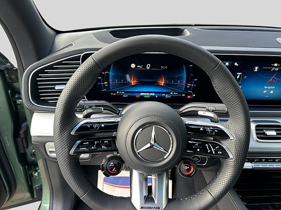 Mercedes-Benz GLE53 12 of 21