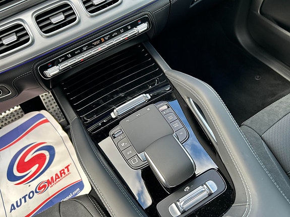 Mercedes-Benz GLE53 15 of 21