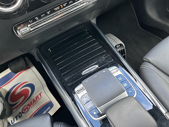 Mercedes-Benz B180 9 of 13