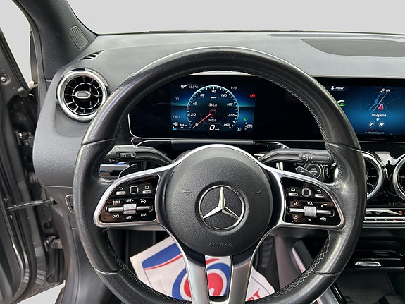 Mercedes-Benz B180 6 of 13