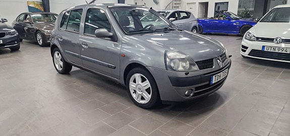 Renault Clio 3 of 13