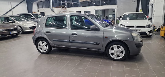 Renault Clio 4 of 13