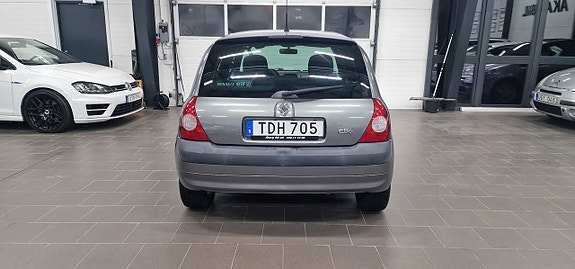 Renault Clio 6 of 13