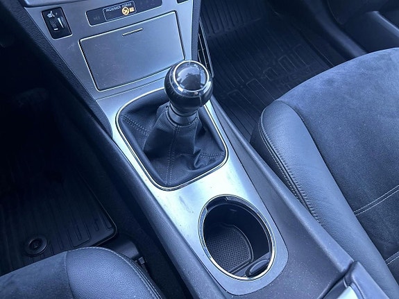 Toyota Avensis 15 of 16