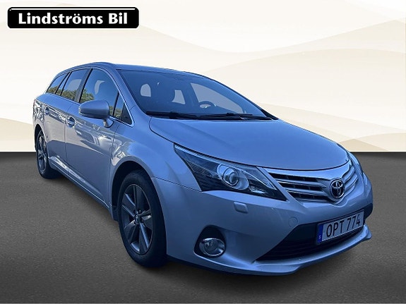 Toyota Avensis 2 of 16