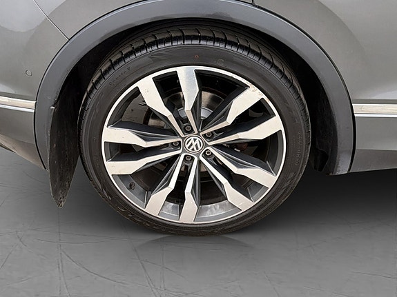 Volkswagen Tiguan 30 of 30