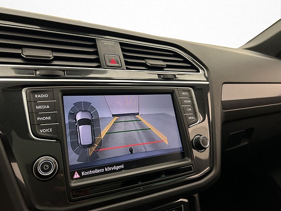 Volkswagen Tiguan 14 of 30