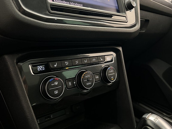 Volkswagen Tiguan 22 of 30
