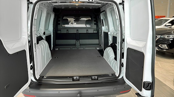Ford Transit Connect 5 of 9