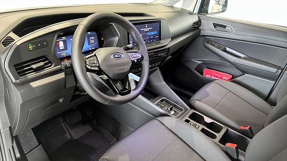 Ford Transit Connect 4 of 9