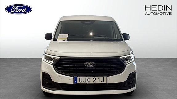 Ford Transit Connect 8 of 9