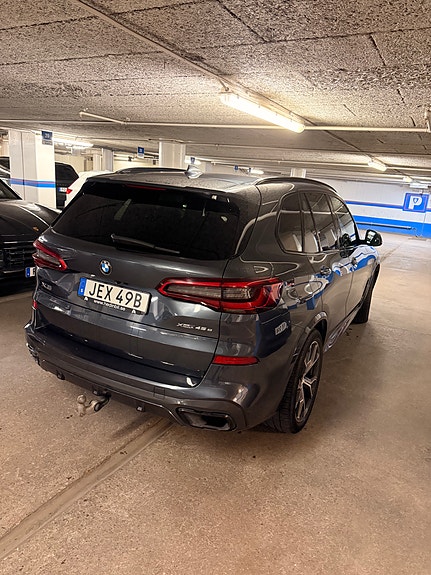 BMW X5 3 of 8
