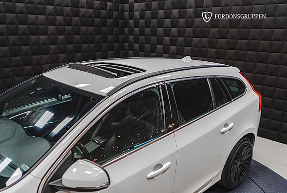 Volvo V60 4 of 24