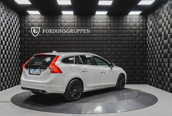Volvo V60 8 of 24