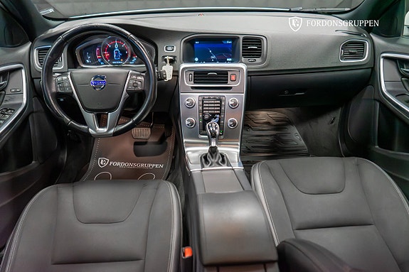 Volvo V60 18 of 24