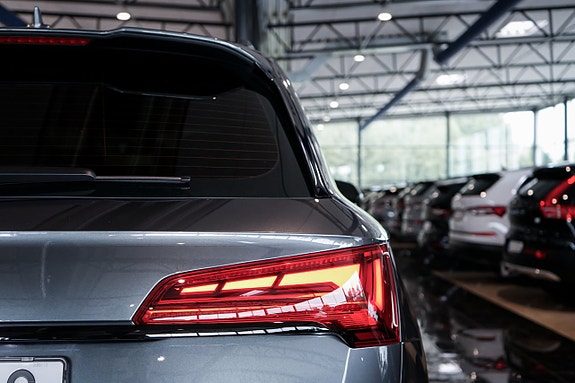 Audi Q5 8 of 27