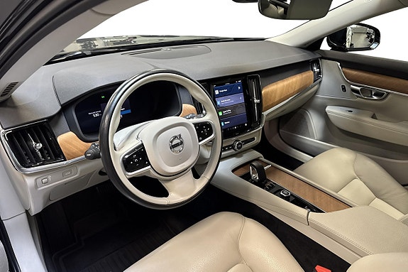 Volvo V90 13 of 19