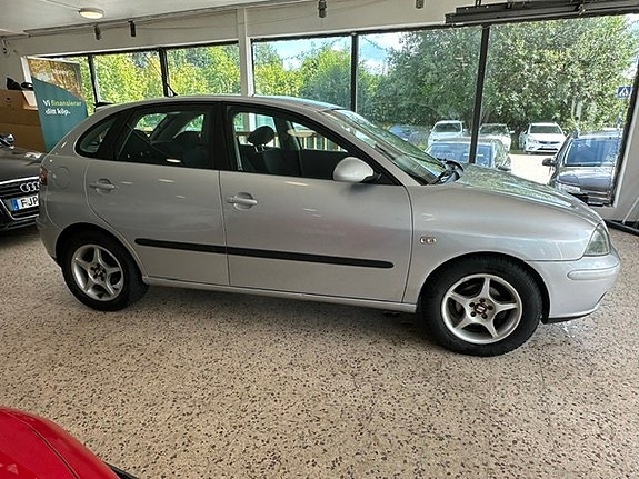 Seat Ibiza 5 of 14