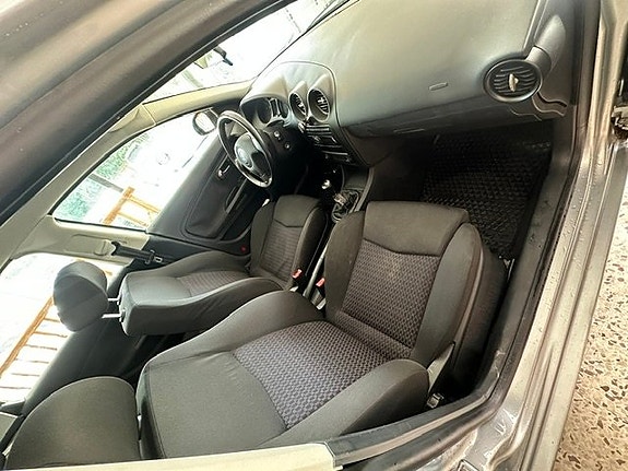 Seat Ibiza 12 of 14