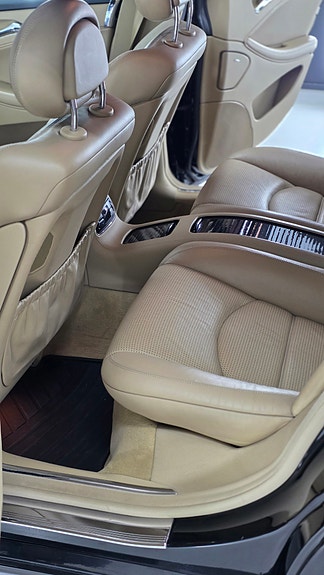 Mercedes-Benz CLS55 10 of 12