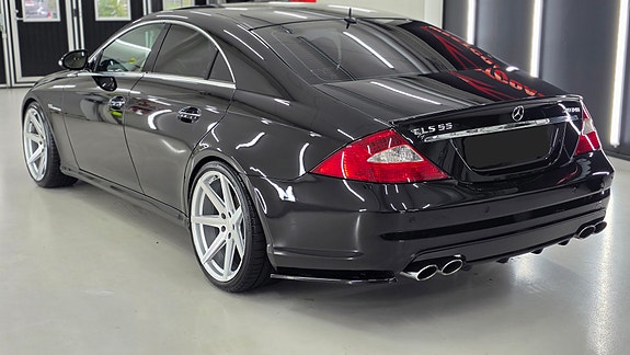 Mercedes-Benz CLS55 7 of 12