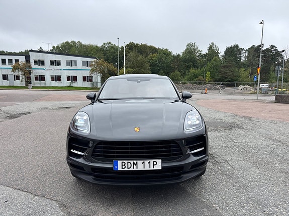 Porsche Macan 21 of 29