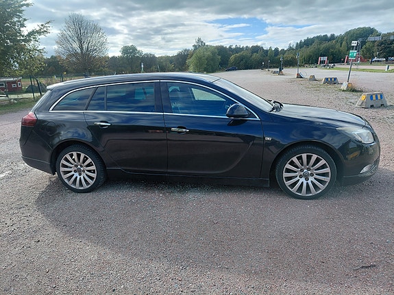 Opel Insignia 3 of 11
