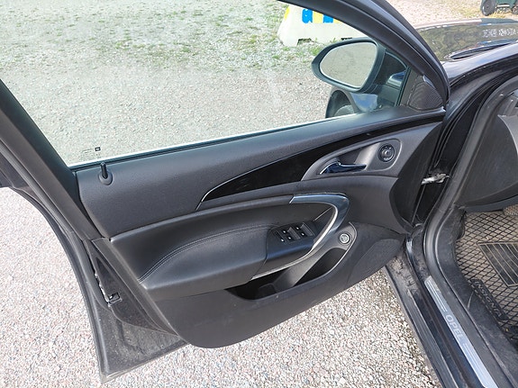 Opel Insignia 10 of 11