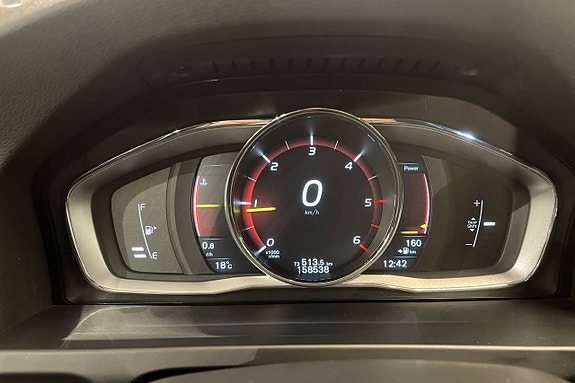 Volvo V60 13 of 21