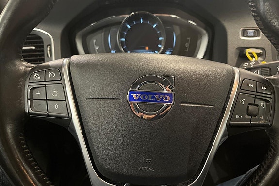 Volvo V60 12 of 21
