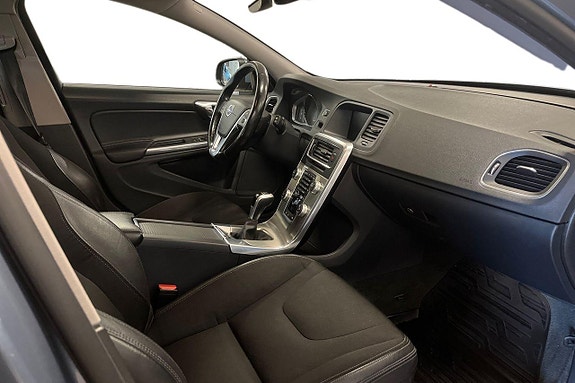 Volvo V60 17 of 21