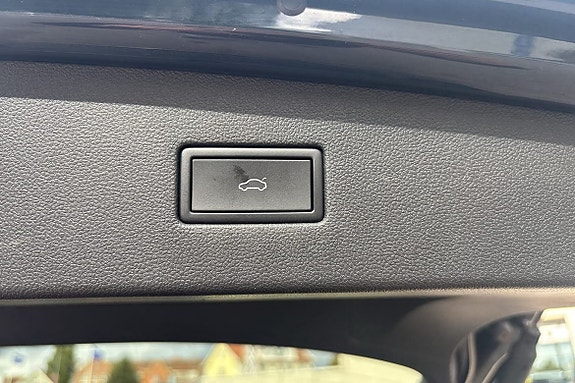 Volkswagen Tiguan Allspace 15 of 18